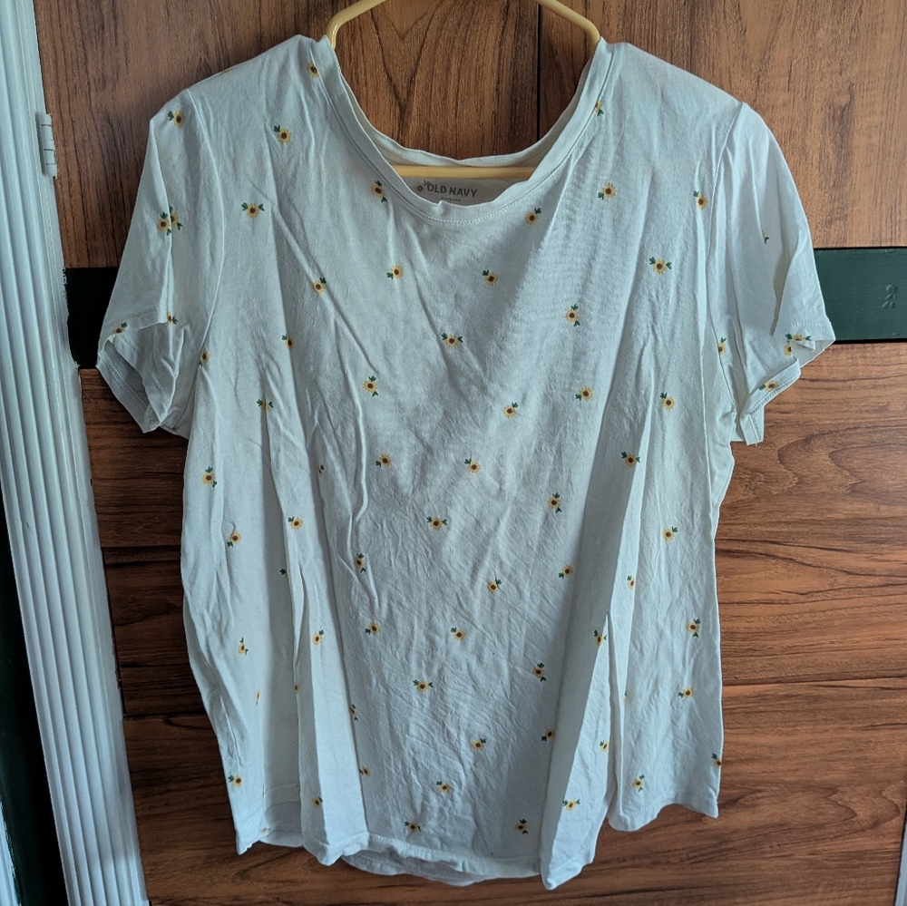 Old Navy Sunflower Print Tee